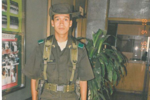 Víctor Hugo Urrestre era auxiliar de la Policía cuando se cometió el atentado contra Aída Avella en Bogotá, en 1996, del cual fue testigo.