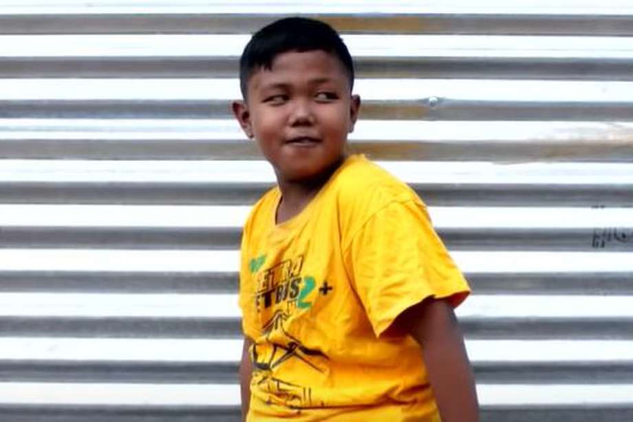 Aldi Rizal fumaba 40 cigarrillos al día en 2010, cuando tenía solo dos años.
