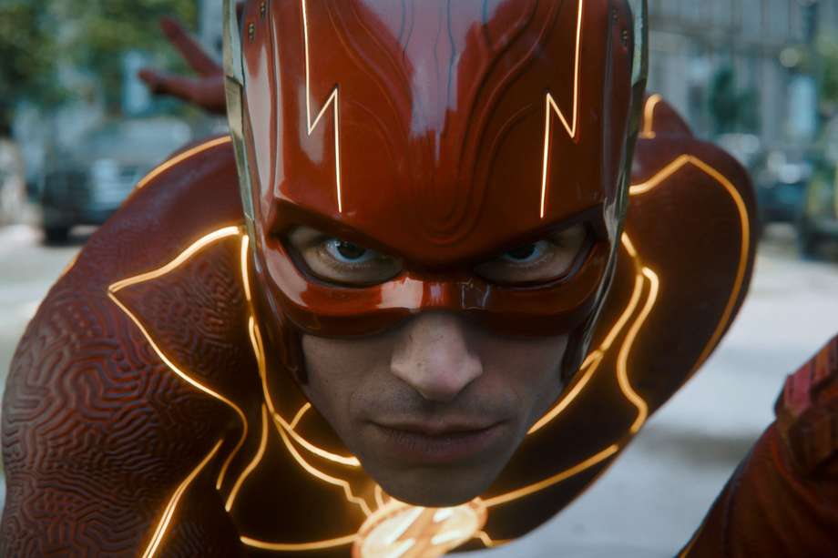 El actor Ezra Miller en su interpretación de "The Flash".