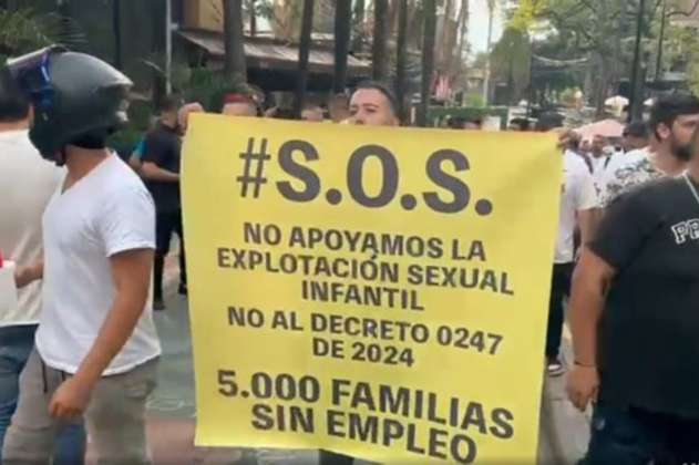 Comerciantes del Parque Lleras, Medellín, protestaron por reducción de horarios de cierre