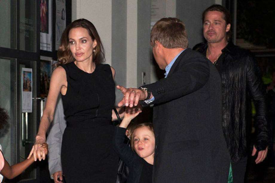Brad Pitt y Angelina Jolie junto a sus hijos. / Bang Showbiz