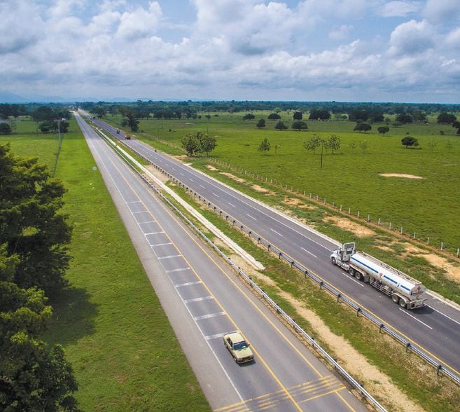 Colombia vive un proceso de renovación de infraestructura vial que lleva más de 10 años. En la foto: Ruta del Sol, Tramo 2.