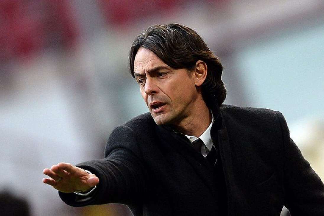 El goleador italiano jugó sus últimos minutos como profesional en el Milan en 2012. Dos años después asumió el cargo de entrenador del cuadro 'rossonero'. EN la actualidad es el técnico del Benevento Calcio de la segunda división de su país.