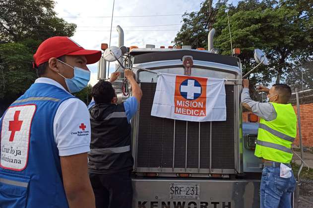 Caravanas humanitarias con insumos médicos se desplazan por el país