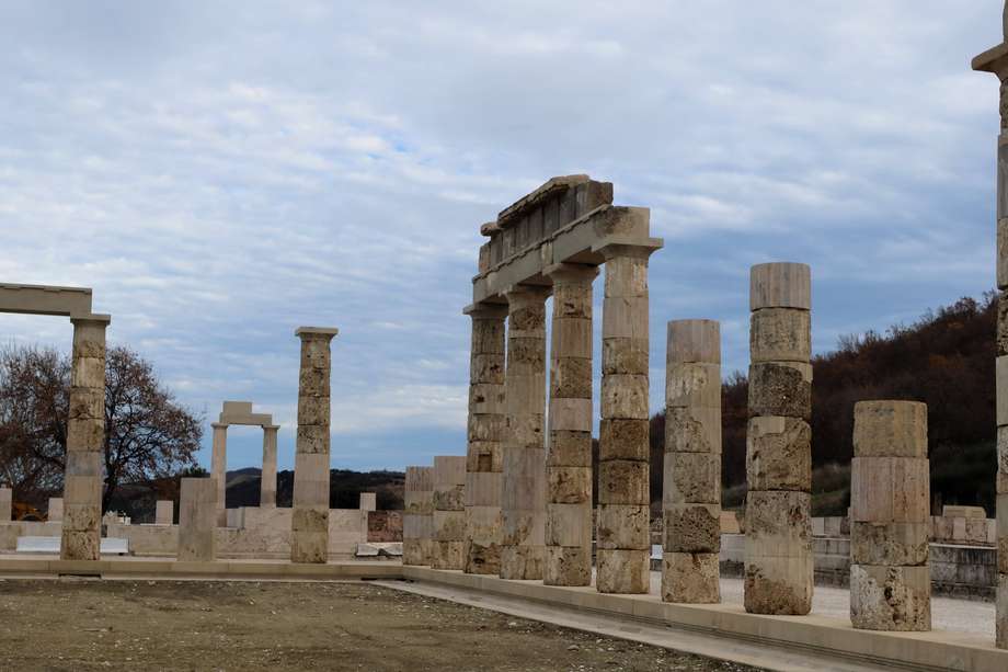 Vista del Palacio de Filipo II, padre de Alejandro Magno, en el pueblo de Vergina (Grecia). EFE/ Ministerio De Cultura De Grecia 
