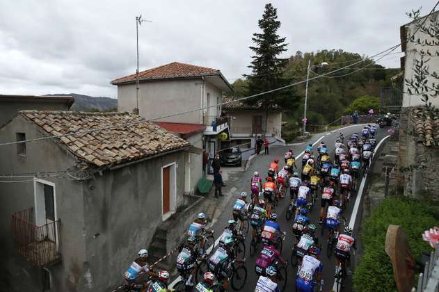 El coronavirus alcanza al Giro de Italia