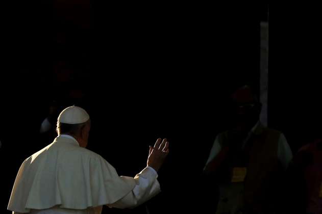 Papa afirma que las acusaciones de abusos sexuales contra obispo chileno son “difamaciones”