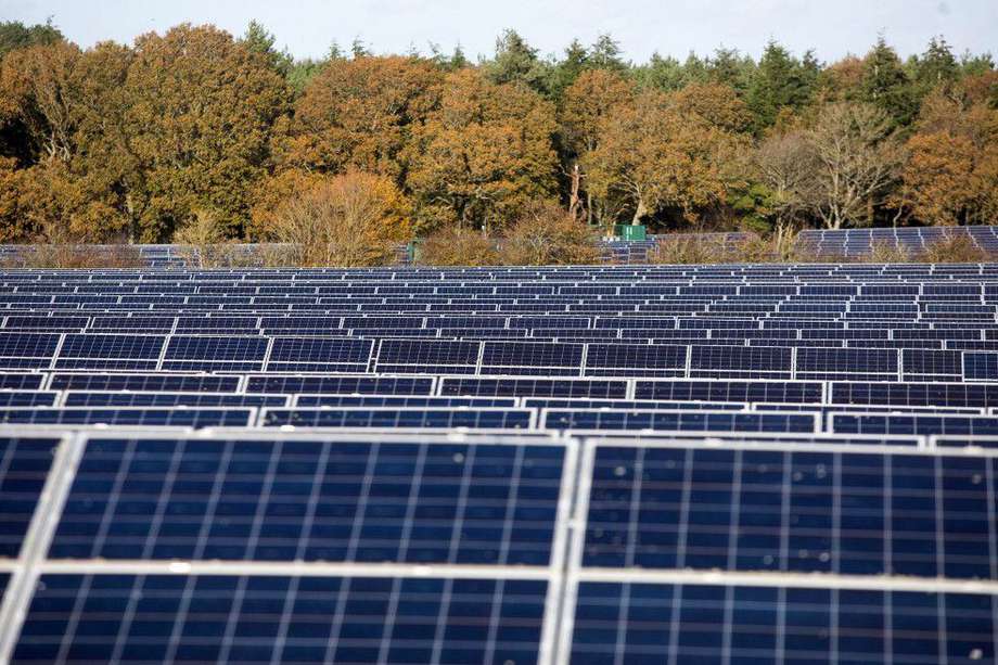 Ecopetrol le apuesta a las energías verdes para la producción de combustibles fósiles.