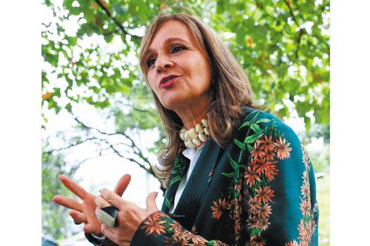 Robledo, que suena como precandidata  de la Alianza Verde, alega que “hablar con Petro es difícil” y que su agenda feminista se quedó “sin estatus en Colombia Humana”.
