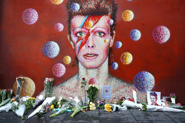 Cinco años de su muerte, la magia de David Bowie sigue viva entre sus fans