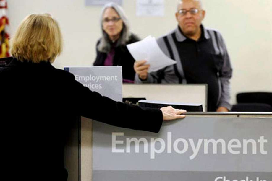 Oficina de desempleo en Estados Unidos. / AFP