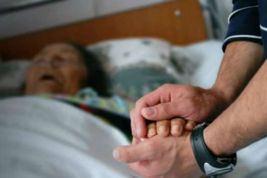 Iglesia Católica, dispuesta a cerrar sus hospitales si reglamentan eutanasia