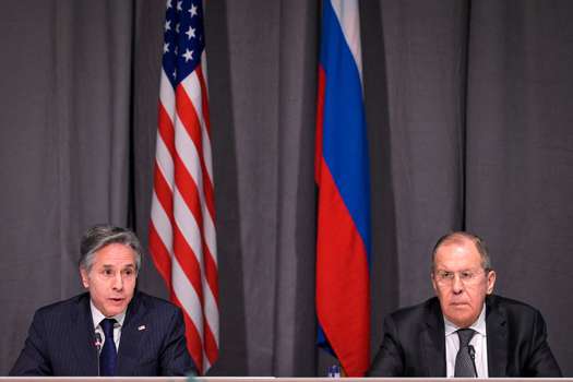 El secretario de Estado estadounidense, Antony Blinken y su homólogo ruso, Sergei Lavrov, hablaron por teléfono este martes. 