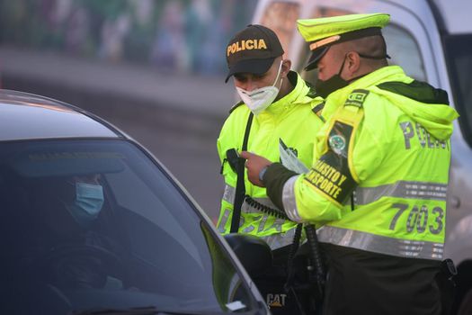 La Secretaría de Movilidad y la Policía de Tránsito estarán realizando controles en las vías. La multa por incumplir esta medida es de $438.000.