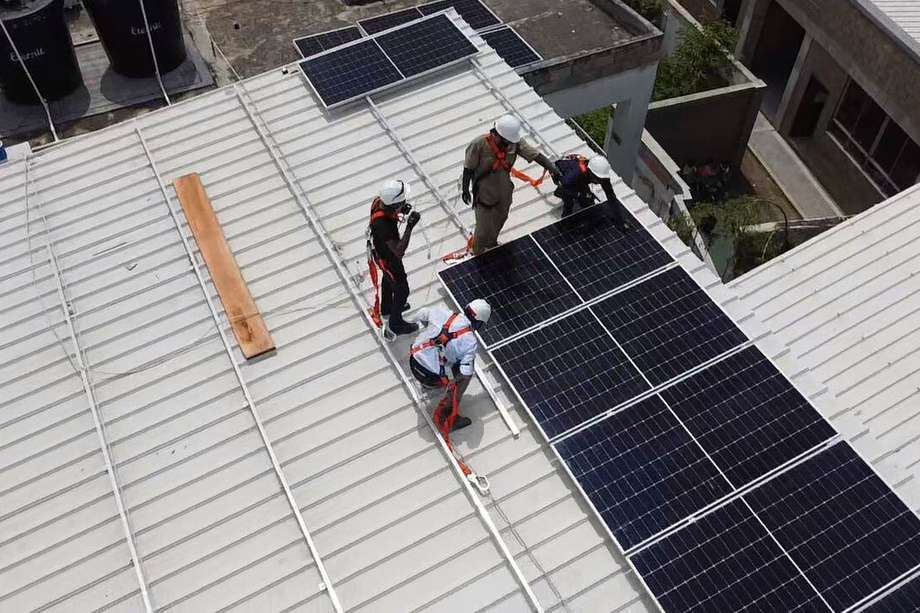 La Alcaldía de Barranquilla ha impulsado la instalación de paneles solares en Centros Comerciales y casas de la ciudad. 