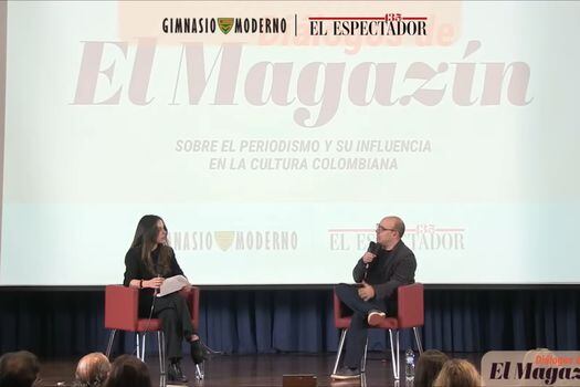 Laura Camila Arévalo, periodista de El Espectador, y Ricardo Silva Romero, escritor, en el marco de los Diálogos de El Magazín.