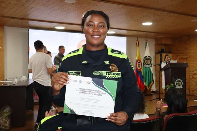 (GALERÍA) Policías de Medellín se certifican en diversidad sexual y derechos humanos