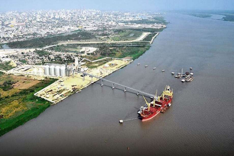 Cormagdalena declaró Urgencia Manifiesta para continuar con el dragado del canal de acceso al puerto de Barranquilla.