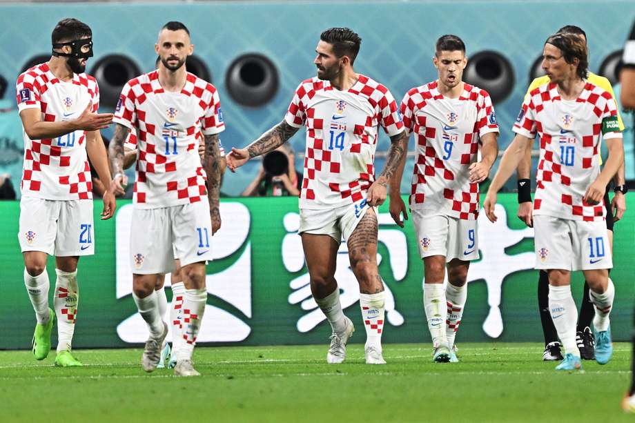 Los jugadores de Croacia celebran uno de sus tantos contra Canadá. 