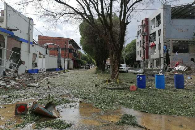 Toque de queda en Arauca tras carro bomba de las disidencias en Saravena