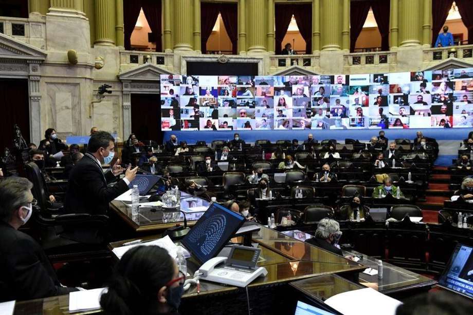 El diputado Juan Emilio Ameri fue suspendido por unanimidad de la Cámara de Diputados de la Argentina.
