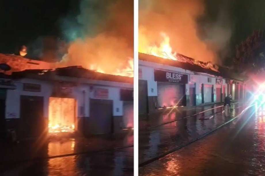 El incendio ocurrió en cercanías al parque principal del municipio de Chía.