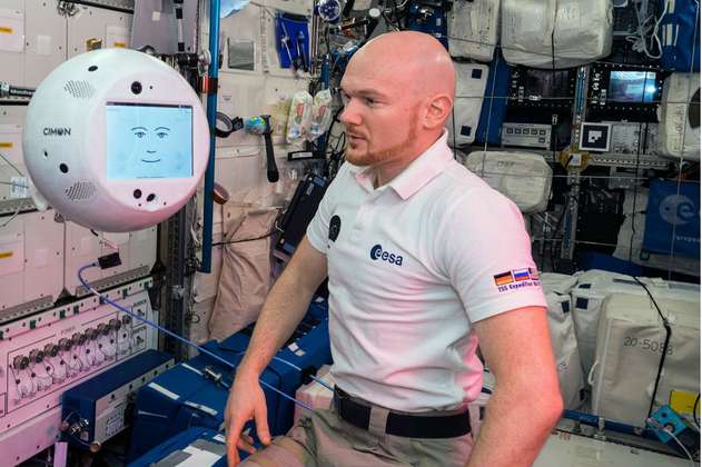 El primer robot espacial con inteligencia artificial completa con éxito su primer día de trabajo