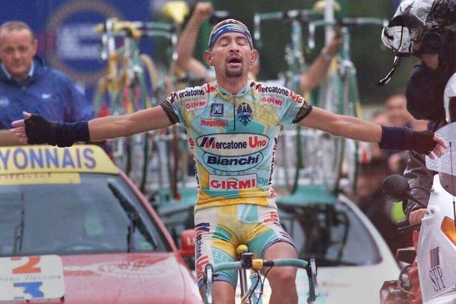Pantani fue acusado de dopaje después de quedar en la historia del Tour de Francia y el Giro de Italia. 