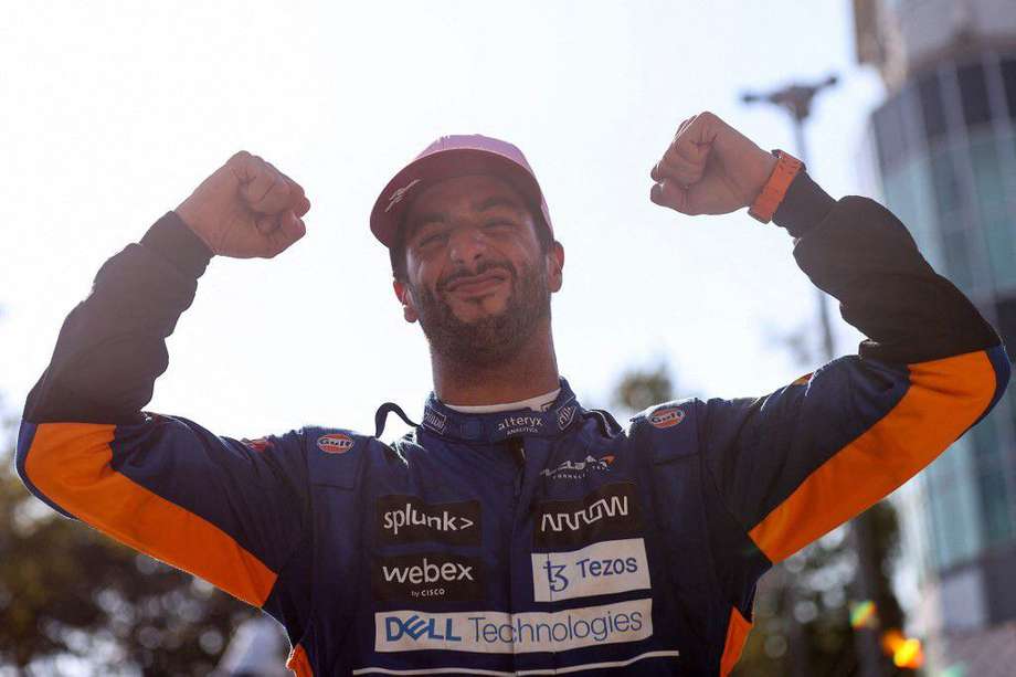 Daniel Ricciardo celebra su triunfo en Monza.