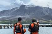 Alerta en Indonesia: Erupción volcánica escala a alerta de tsunami