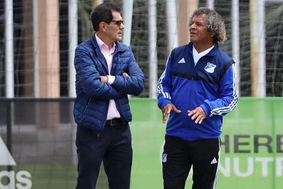 Ricardo “Pitirri” Salazar (izq.) junto a Alberto Gamero, entrenador de Millonarios.