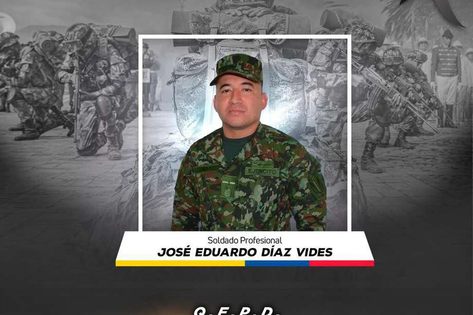 El soldado profesional José Eduardo Díaz Vides, quien hacia parte del Batallón de Operaciones Terrestres N.º 11, murió en la madrugada de este miércoles luego de que integrantes del frente 33 de las disidencias de las Farc lanzaron explosivos en la vereda San Carlos, municipio El Tarra, Norte de Santander