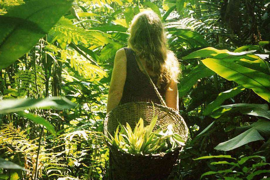 El documental cuenta el encuentro de Valeria con la naturaleza.  