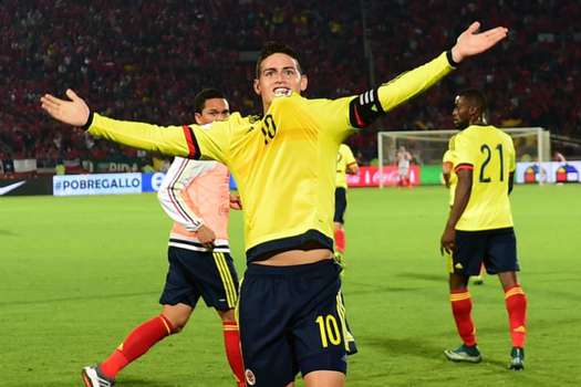 james Rodríguez celebra el tanto del empate contra Chile. Foto: AFP