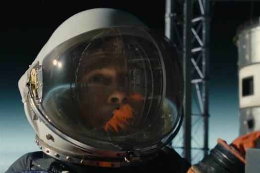 El actor Brad Pitt protagoniza la película "Ad Astra", en la que interpreta a un astronauta lanzado a una misión riesgosa a los confines del sistema solar. / NASA.