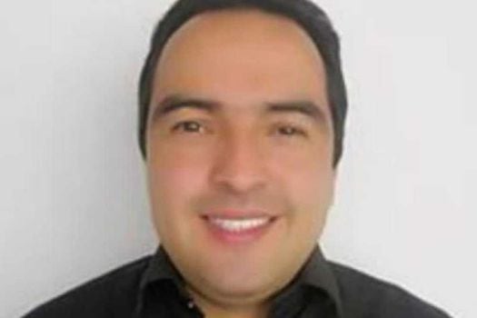 Oswaldo Ordóñez, de 41años trabaja como docente desde hace 15 años en el Instituto Incap.