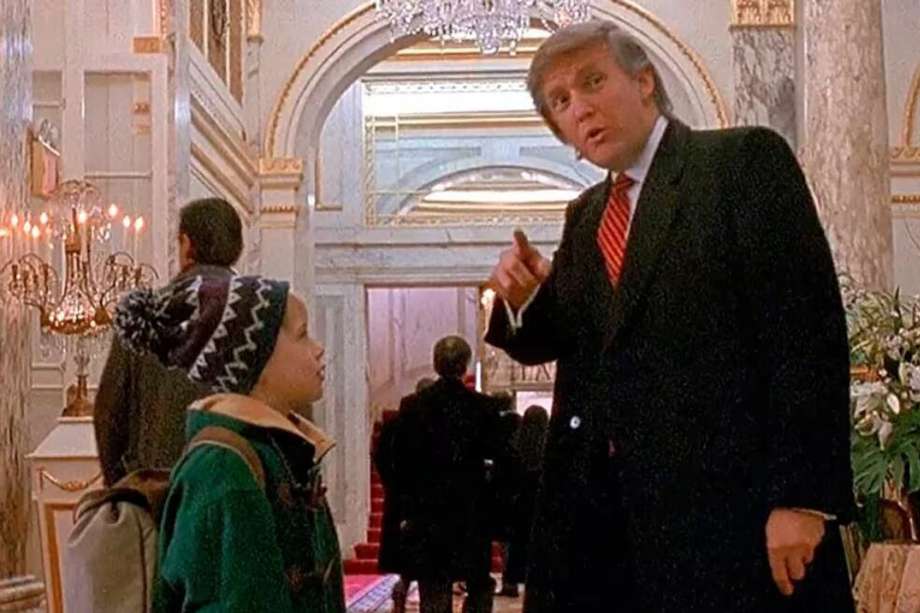 Macaulay Culkin con Donald Trump en "Mi pobre angelito 2: perdido en Nueva York", en una escena grabada en el Hotel Plaza.