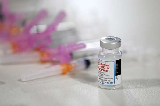 En el país se han aplicado 2.243.671 dosis de la vacuna de Moderna. 