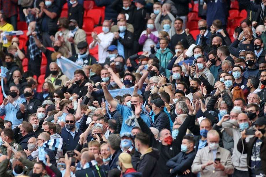 Después de más de un año volverán los hinchas a los estadios en Inglaterra.