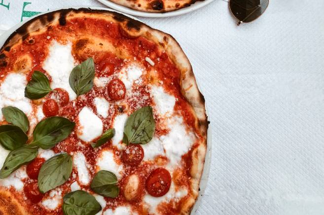 Pizza Margarita | receta italiana fácil de preparar en casa | Revista Cromos