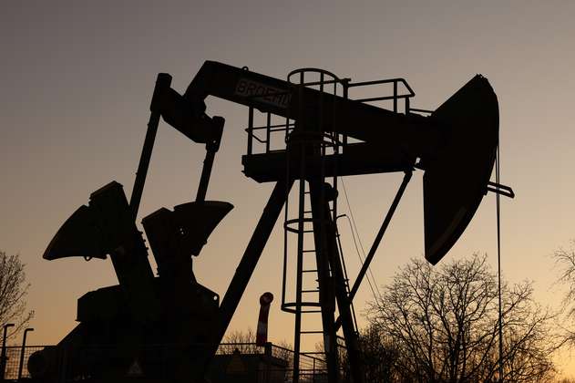 Apuestan por petróleo a US$250 para junio por aumento del riesgo de guerra