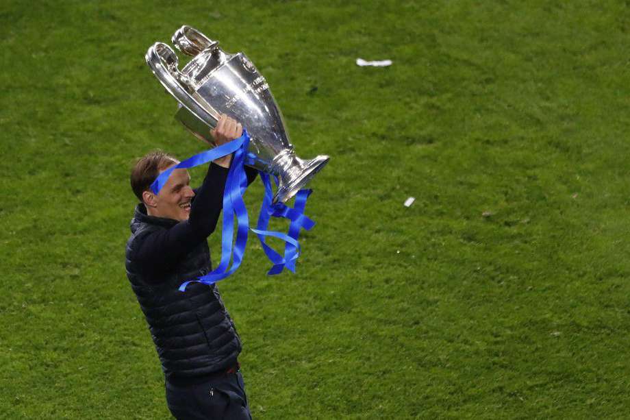 Thomas Tuchel, con el trofeo de la Champions que ganó con Chelsea en 2021.