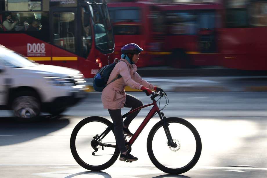 En la jornada, los ciudadanos que se movilizan en bicicleta, contarán con 630 km de ciclorrutas y 101.1 km de ciclovía desde las 6:00 a. m. hasta las 8:00 p.m.