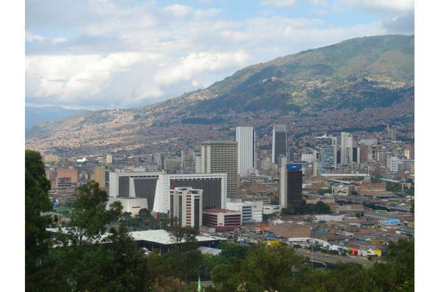 Condenan al Estado por atentado a Gaula de la Policía en Medellín en 1999