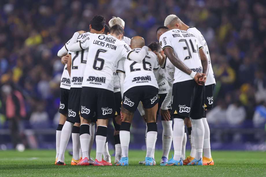 Los jugadores de Corinthians en la Bombonera, estadio de Boca Juniors. 