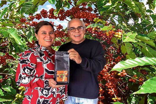 María Fernanda y su esposo Daniel Rueda empezaron esta empresa que ofrece café pergamino de alta calidad.