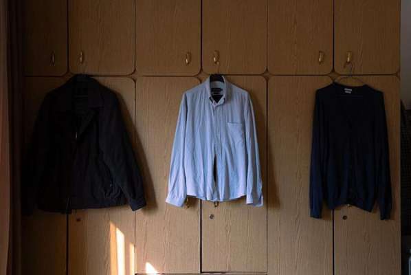 7 consejos para lavar correctamente la ropa negra y que quede como nueva