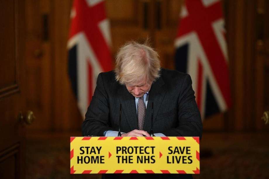 Boris Johnson decretó cuarentena completa hasta el 23 de marzo, aún cuando dos meses antes un comité científico ya había advertido de la crisis que se avecinaba.
