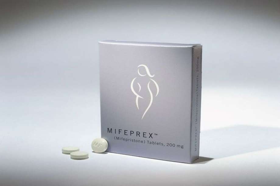 La mifepristona es un medicamento usado como píldora abortiva. Danco Laboratories la distribuye en Estados Unidos bajo la marca Mifeprex.
