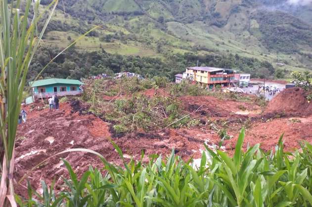 Doce muertos, 11 heridos y 20 desaparecidos por derrumbe en Mallama, Nariño